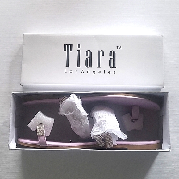 Tiara Toe Ring Sandals - Picture 3 of 3
